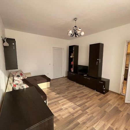 Apartament De Lux كوستِنيست المظهر الخارجي الصورة
