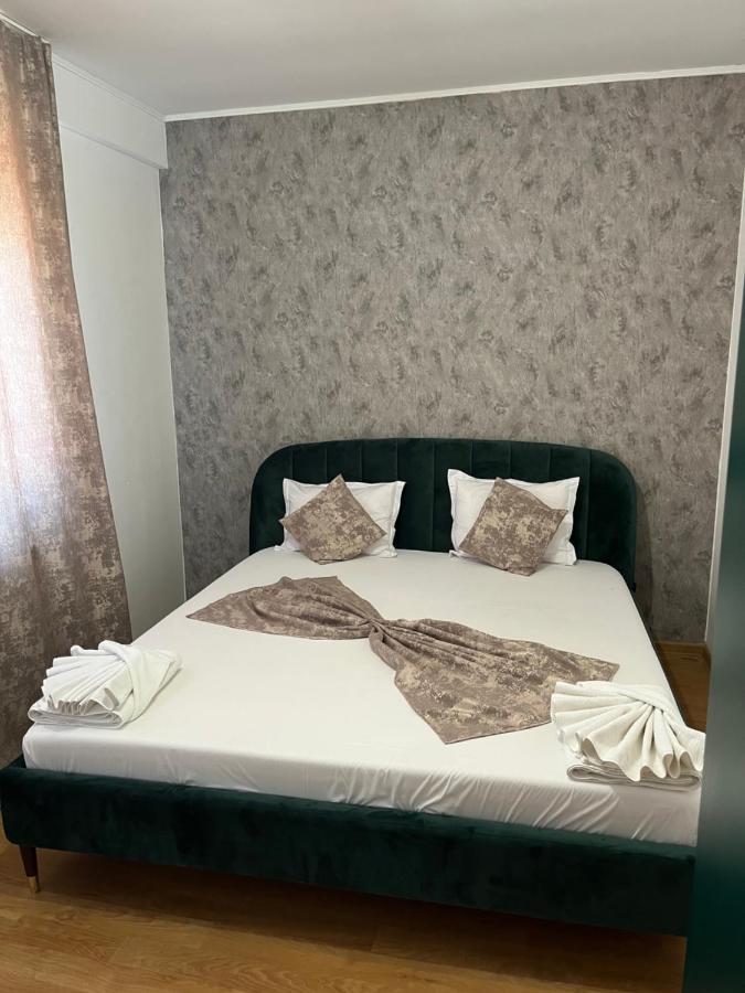 Apartament De Lux كوستِنيست المظهر الخارجي الصورة
