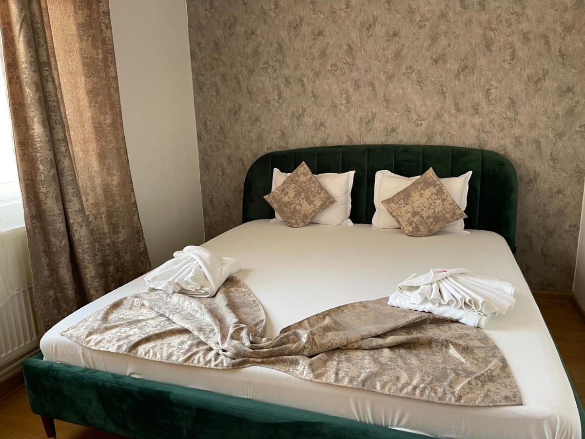 Apartament De Lux كوستِنيست المظهر الخارجي الصورة